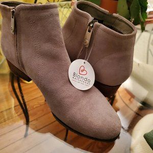 Comfort, suede, short boots - Sz. 9